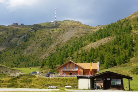Parkplatz Seetal am Ende der Goldeck Panoramastraße mit Blick zur Goldeckhütte