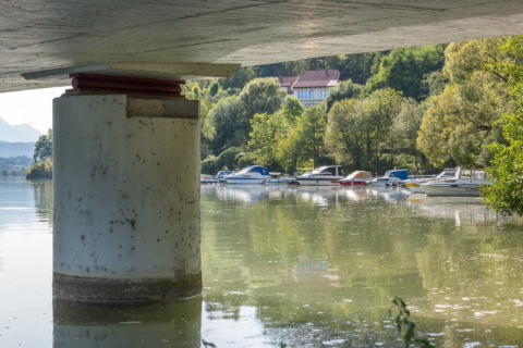 Bootshafen Völkermarkt am Stausee neben der Draubrücke